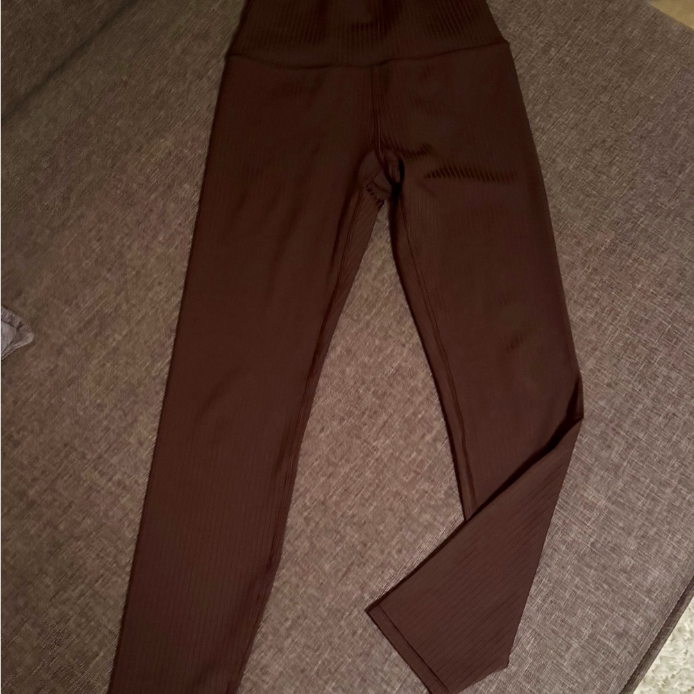 VUORI Inversion Rib Legging - Picture 5 of 6